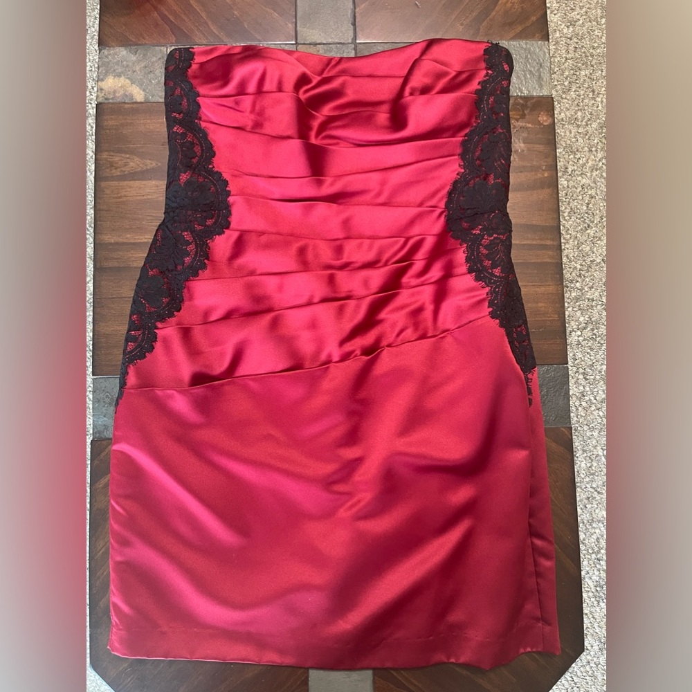 SEXY RED SATIN PARTY DRESS